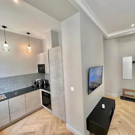 Luxe Negresco Riviera Apartment
